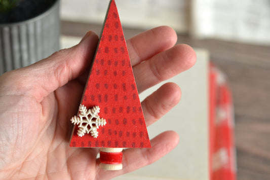 Small Red Tree with Snowflake - C52