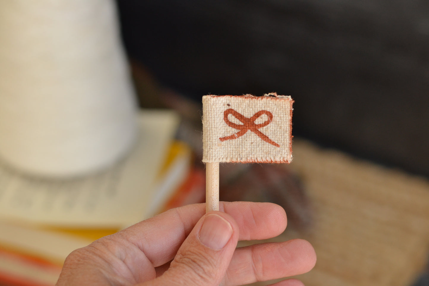 Mini Flag Set of FOUR - rust bow set
