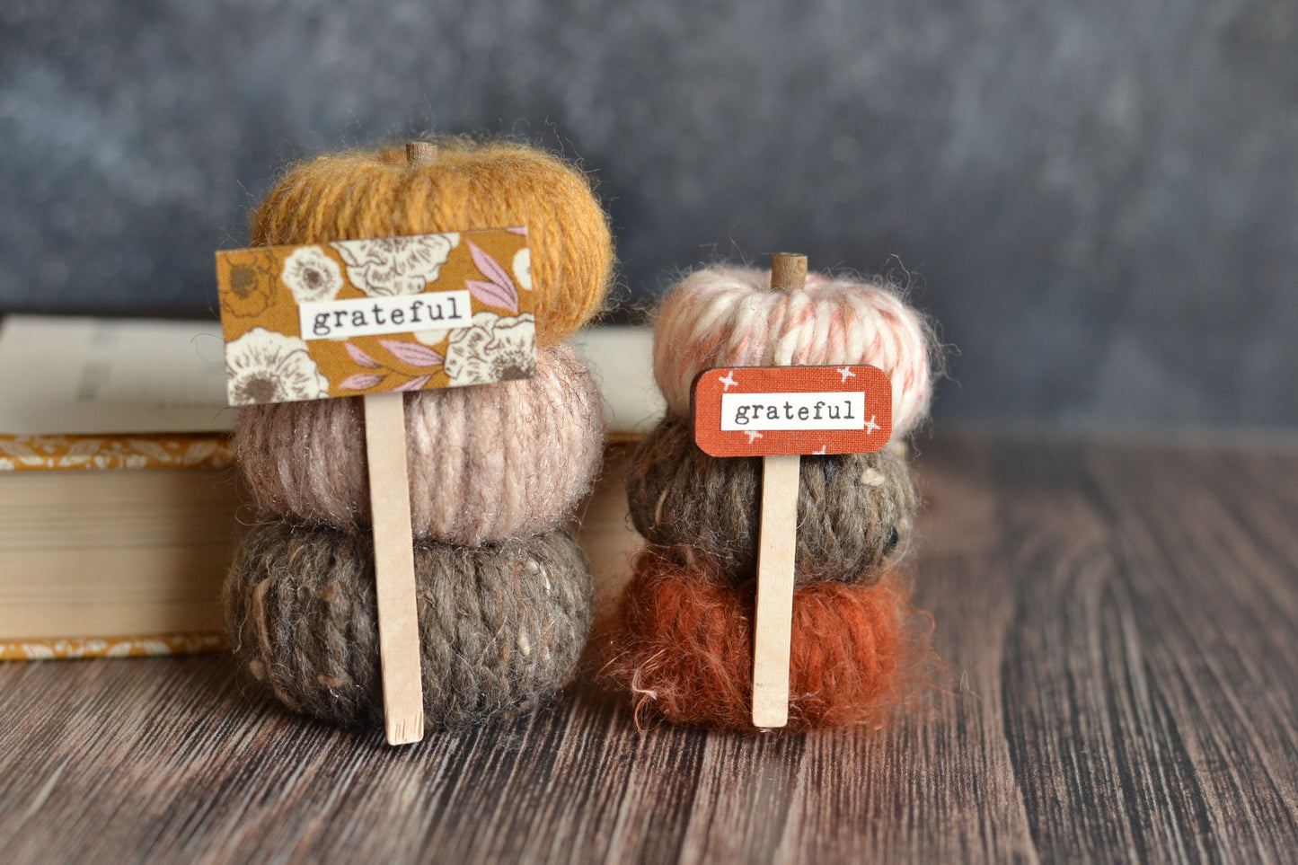 Mini Yarn Pumpkin Stack - Grateful Y8