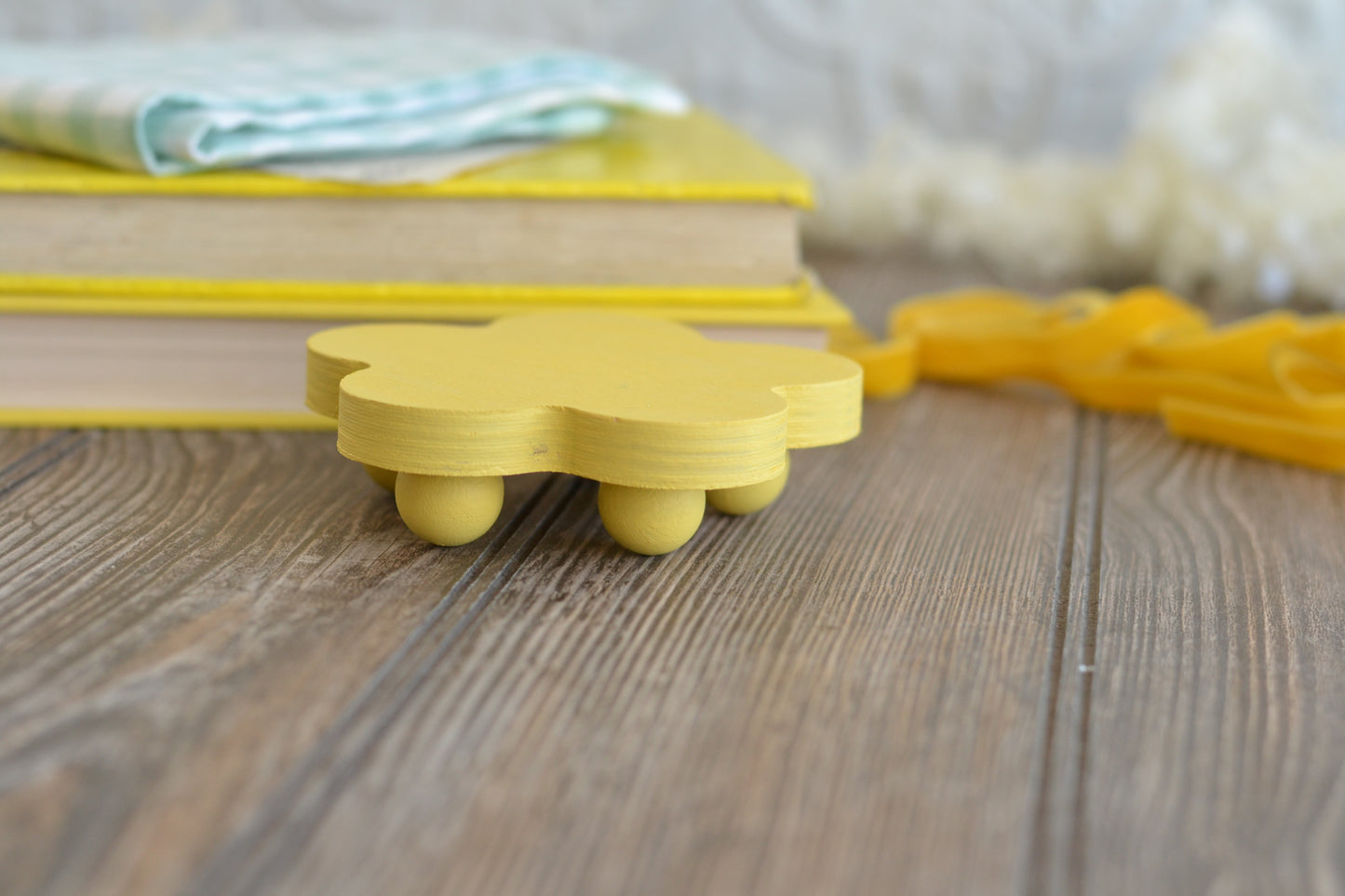 YELLOW Flower Wood Riser