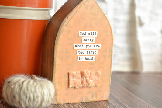 Autumn Cathedral Arch Sign - A39 (Pumpkin Included)