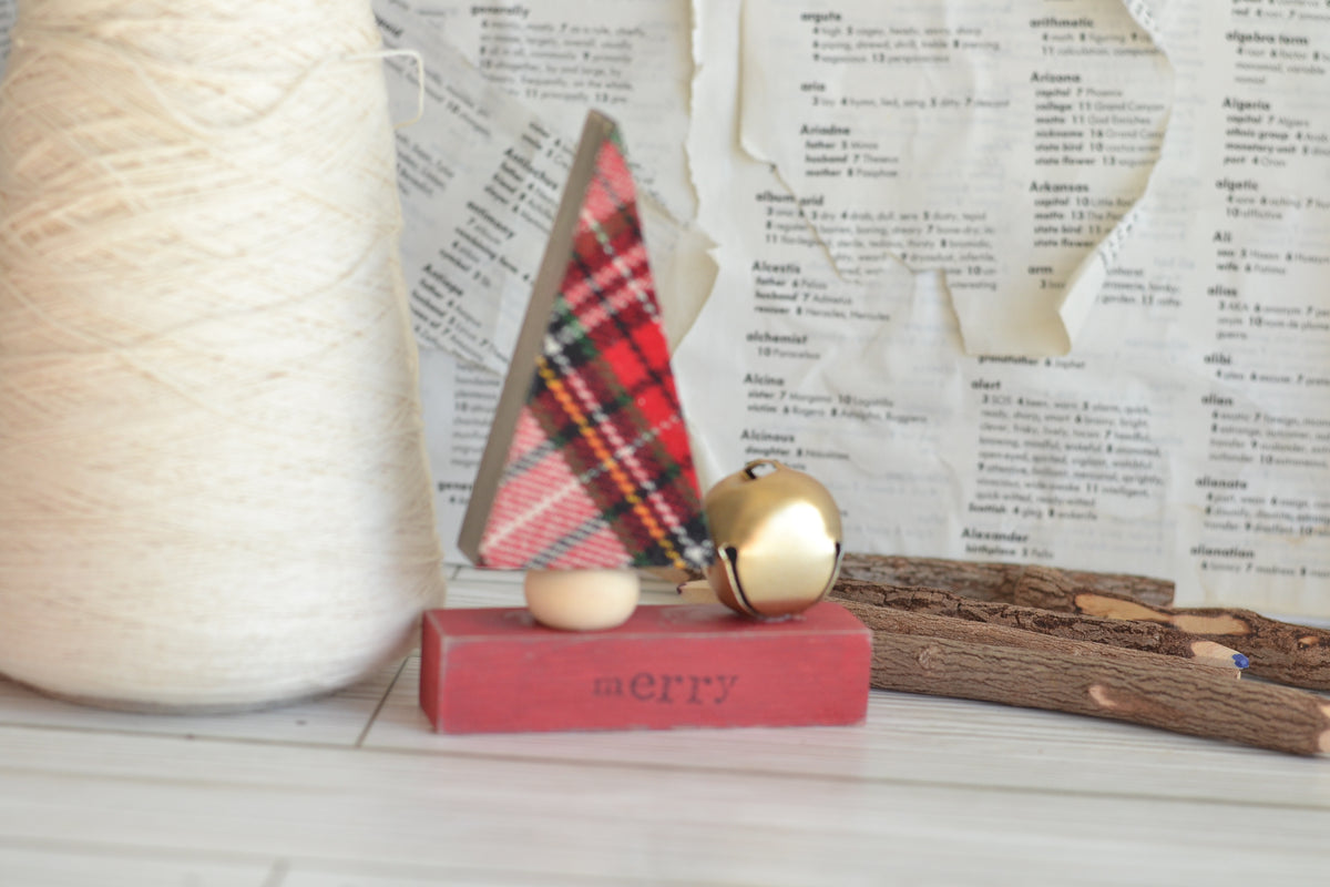 Red Plaid Tree Sign