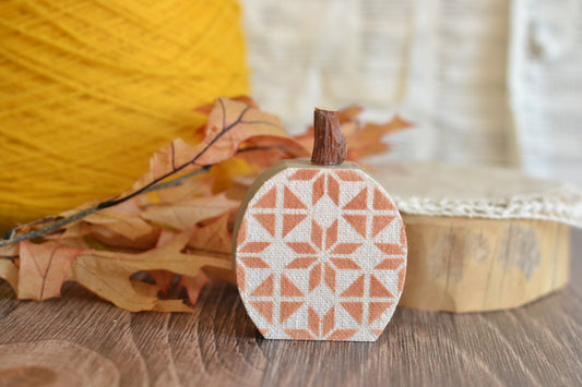 Orange Quilty Wood Pumpkin DR11