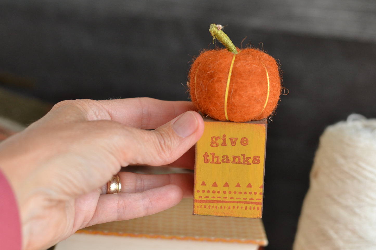 Give Thanks Pumpkin Sign