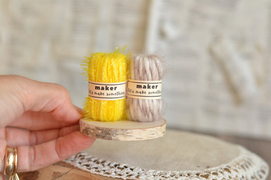 Yarn on Log Slice Sign M26