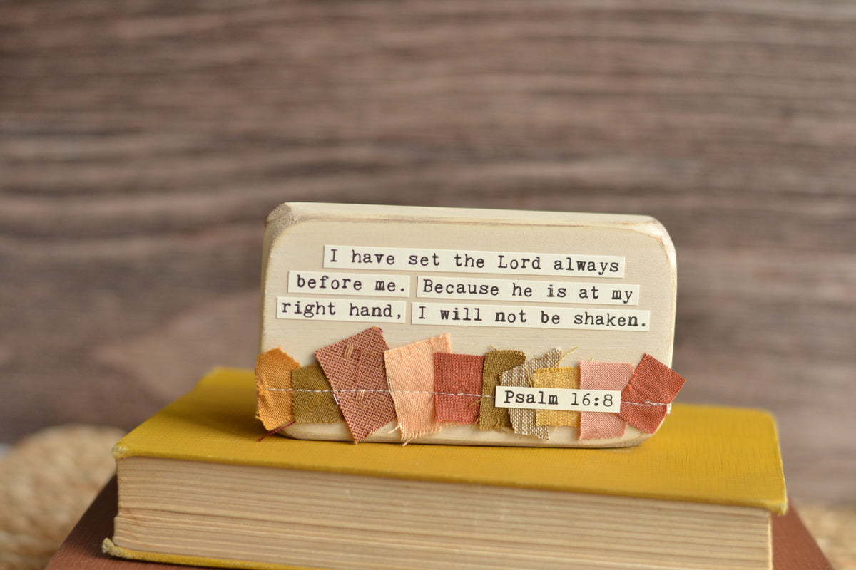 Rustic Fall Wood Block - B16